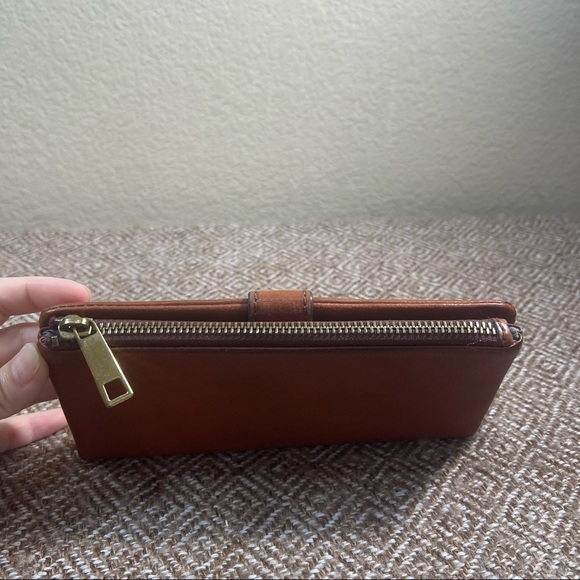 Fossil Lainie Brown Crossgrain Leather Organizer Credit Card Flap Snap Clutch - Picture 2 of 8